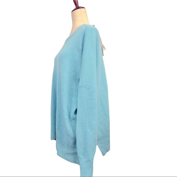 Treasure Bond Women Sweater L Blue Pullover Long Sleeve Crew Neck Vented Sides - Picture 6 of 9